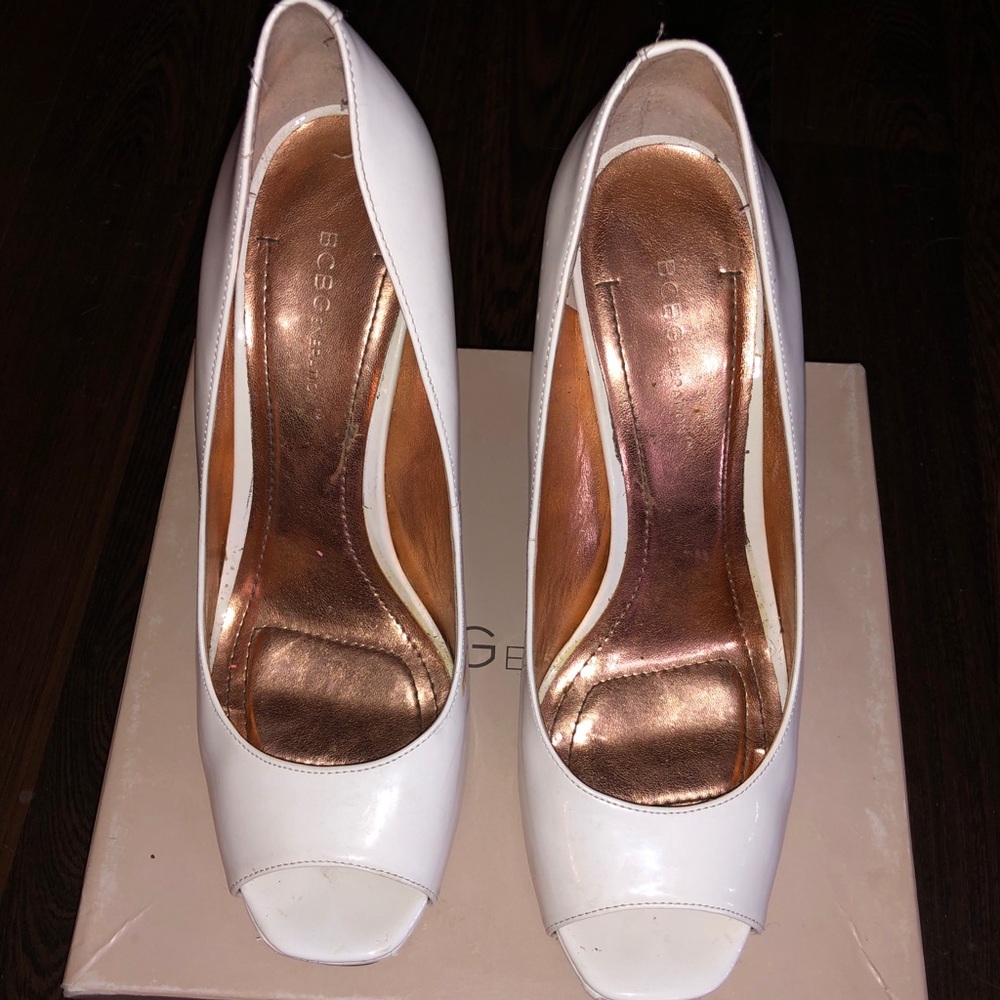 High Heels - Picture 5 of 6